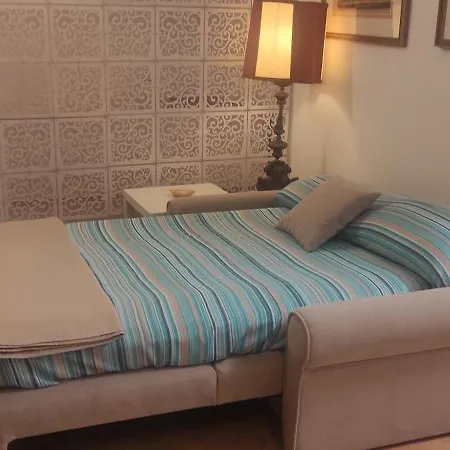 Elemi House Apartment *