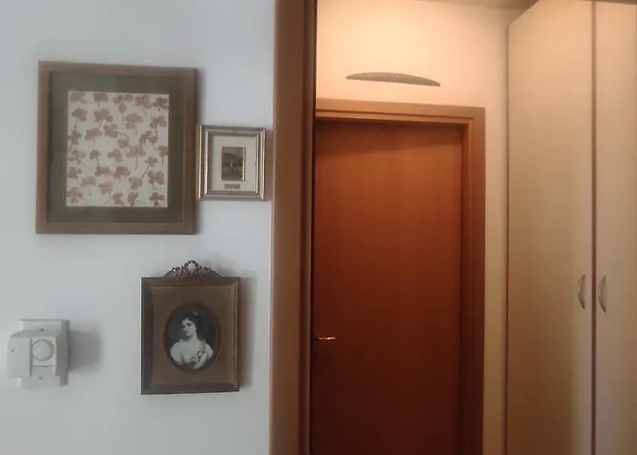 Apartament Elemi House