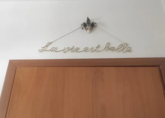 Apartament Elemi House *