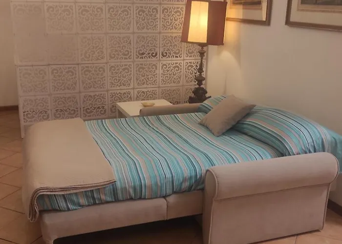 Elemi House Apartament *